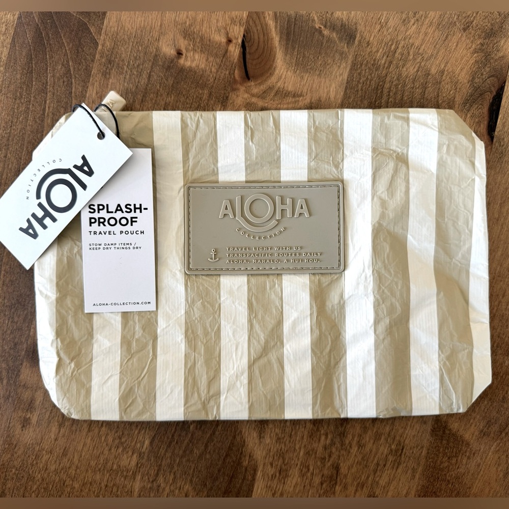 NWT ALOHA Collection Small Pouch Le Stripe Crème/Dune Splashproof